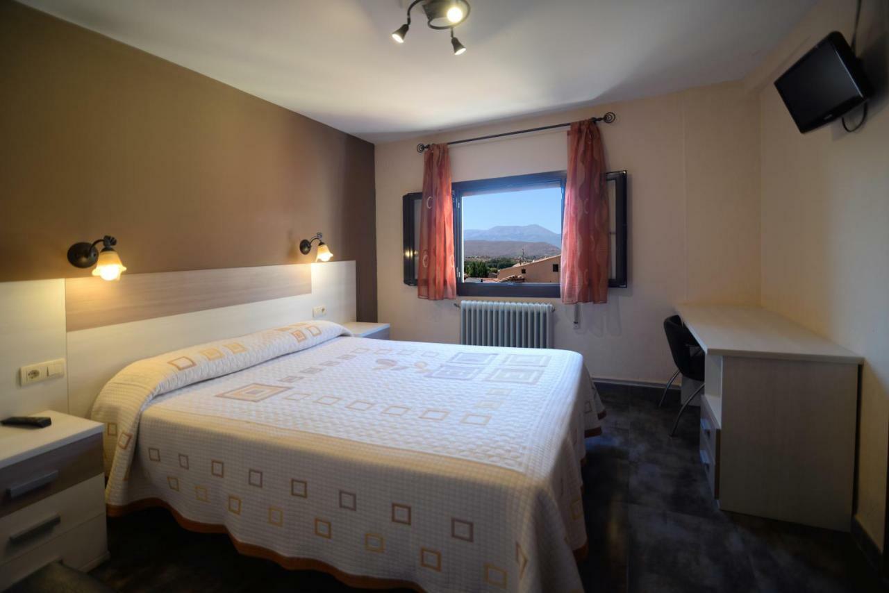 Hostal Palacete De Los Arcedianos Tarazona Exterior foto