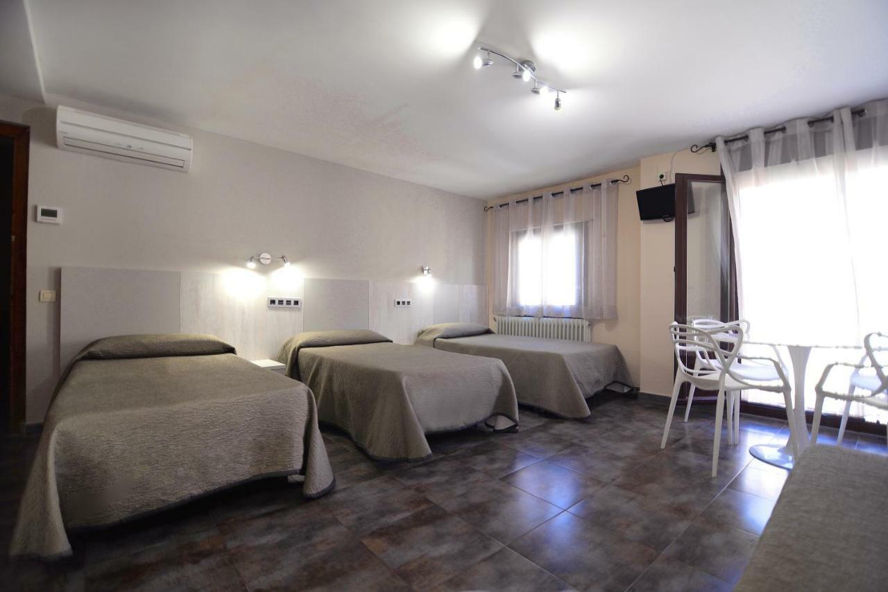Hostal Palacete De Los Arcedianos Tarazona Exterior foto